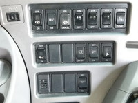 UDトラックスクオンアルミブロック大型（10t）[写真32]