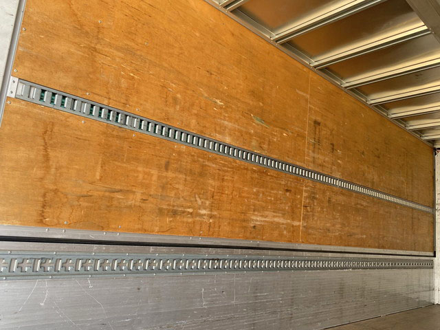 日野レンジャーアルミウイング中型（4t）[写真18]