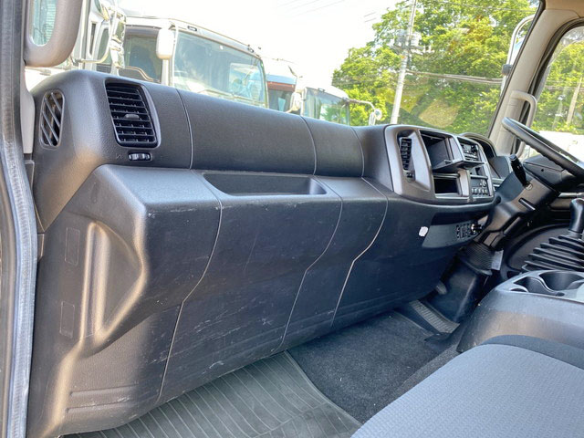 日野レンジャーアルミウイング中型（4t）[写真34]