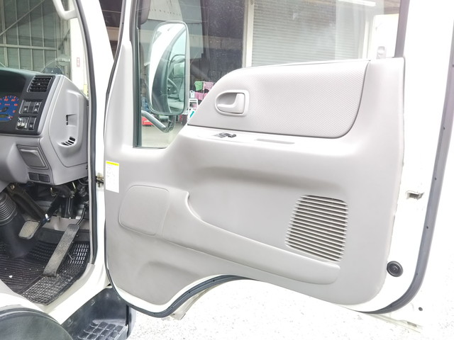 マツダタイタンアルミバン小型（2t・3t）[写真29]