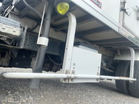 いすゞエルフ冷凍車（冷蔵車）小型（2t・3t）[写真18]