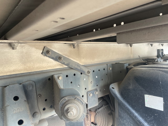 いすゞエルフ冷凍車（冷蔵車）小型（2t・3t）[写真22]