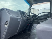 いすゞエルフ冷凍車（冷蔵車）小型（2t・3t）[写真34]