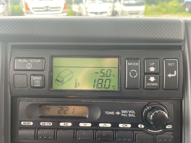 いすゞエルフ冷凍車（冷蔵車）小型（2t・3t）[写真37]