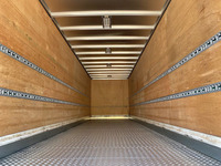 UDトラックスクオンアルミバン大型（10t）[写真12]