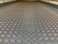 UDトラックスクオンアルミバン大型（10t）[写真17]