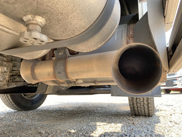 UDトラックスクオンアルミバン大型（10t）[写真24]