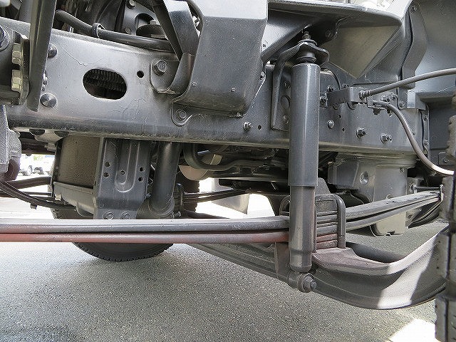 三菱ふそうファイターカーテン車中型（4t）[写真36]