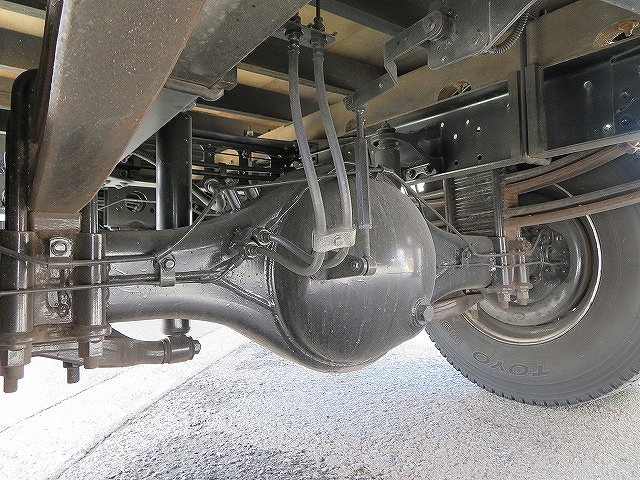 三菱ふそうファイターカーテン車中型（4t）[写真37]