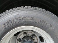 三菱ふそうファイターカーテン車中型（4t）[写真40]