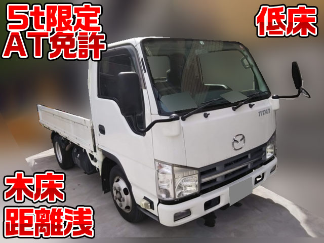 マツダタイタン平ボディ小型（2t・3t）[写真01]