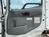 UDトラックスクオンアルミウイング大型（10t）[写真29]