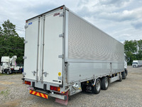 UDトラックスクオンアルミウイング大型（10t）[写真02]