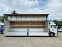 UDトラックスクオンアルミウイング大型（10t）[写真08]