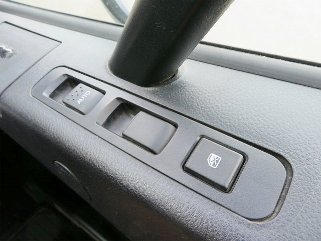 三菱ふそうファイタークレーン4段中型（4t）[写真16]