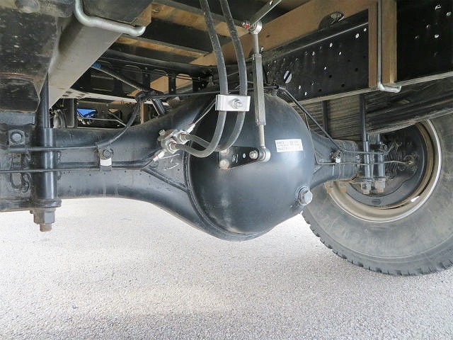 三菱ふそうファイタークレーン4段中型（4t）[写真39]