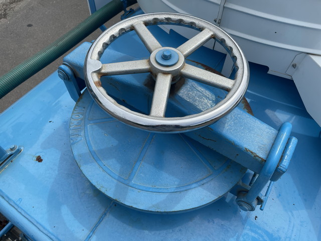 いすゞエルフバキュームカー小型（2t・3t）[写真10]