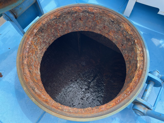 いすゞエルフバキュームカー小型（2t・3t）[写真12]