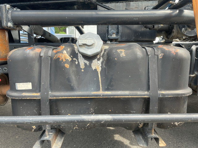 いすゞエルフバキュームカー小型（2t・3t）[写真20]