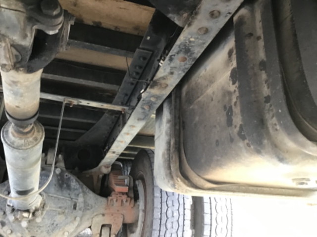 いすゞギガセルフローダー大型（10t）[写真12]