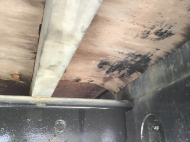 いすゞギガセルフローダー大型（10t）[写真16]