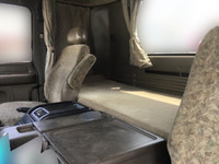 いすゞギガセルフローダー大型（10t）[写真24]