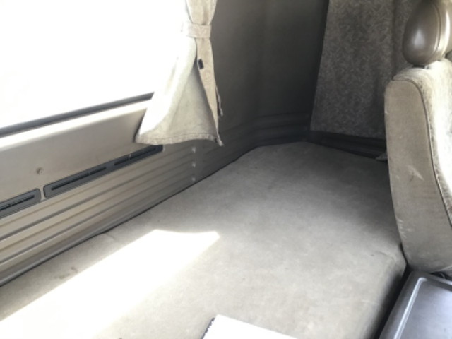 いすゞギガセルフローダー大型（10t）[写真25]