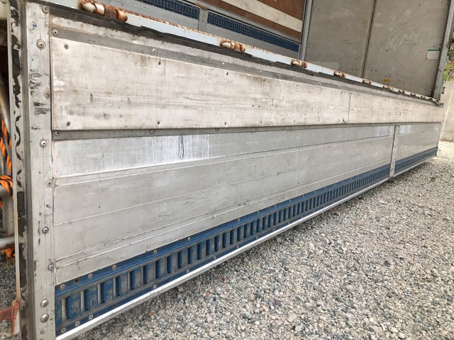 三菱ふそうファイターアルミウイング中型（4t）[写真18]