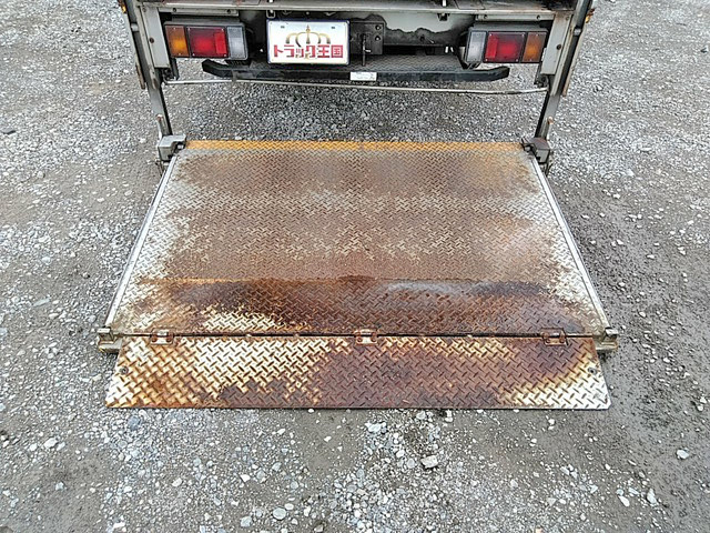 トヨタダイナパネルバン小型（2t・3t）[写真17]