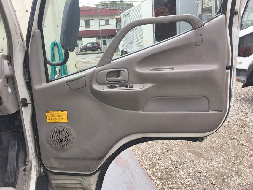 トヨタダイナパネルバン小型（2t・3t）[写真29]
