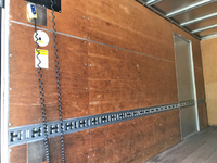 三菱ふそうキャンターアルミバン小型（2t・3t）[写真12]