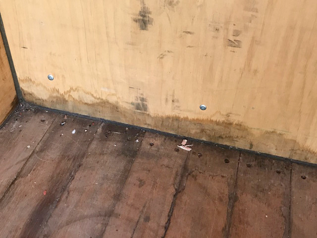 三菱ふそうキャンターアルミバン小型（2t・3t）[写真16]