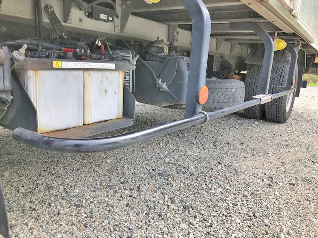 三菱ふそうキャンターアルミバン小型（2t・3t）[写真21]