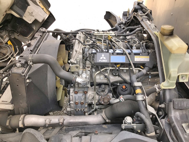 三菱ふそうキャンターアルミバン小型（2t・3t）[写真27]