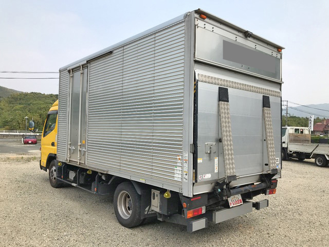 三菱ふそうキャンターアルミバン小型（2t・3t）[写真04]