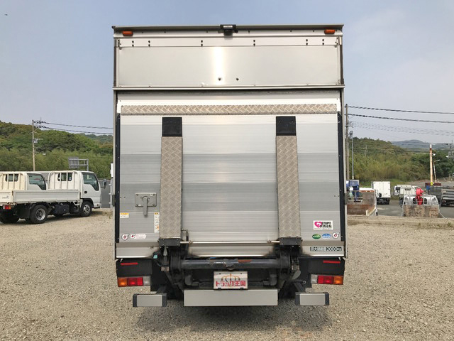 三菱ふそうキャンターアルミバン小型（2t・3t）[写真09]