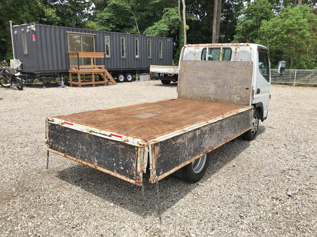 三菱ふそうキャンター平ボディ小型（2t・3t）[写真13]