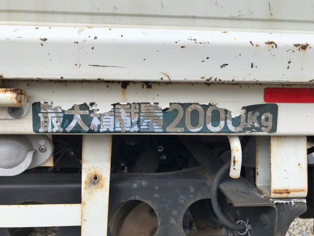 三菱ふそうキャンター平ボディ小型（2t・3t）[写真14]
