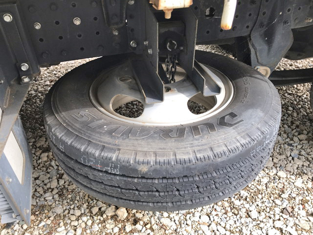 三菱ふそうキャンター平ボディ小型（2t・3t）[写真18]