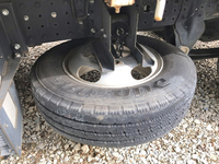 三菱ふそうキャンター平ボディ小型（2t・3t）[写真18]