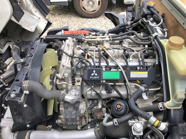 三菱ふそうキャンター平ボディ小型（2t・3t）[写真22]