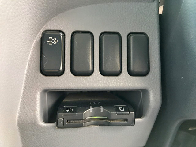 三菱ふそうキャンター平ボディ小型（2t・3t）[写真37]