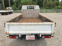 三菱ふそうキャンター平ボディ小型（2t・3t）[写真09]