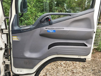 三菱ふそうキャンター平ボディ小型（2t・3t）[写真29]