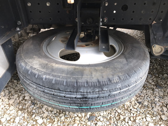 三菱ふそうキャンター平ボディ小型（2t・3t）[写真19]