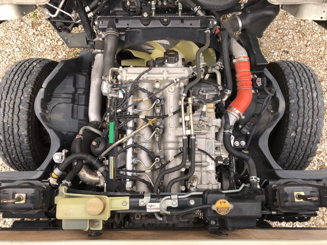 三菱ふそうキャンター平ボディ小型（2t・3t）[写真22]