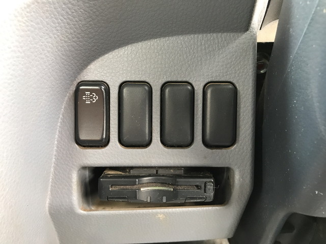 三菱ふそうキャンター平ボディ小型（2t・3t）[写真37]