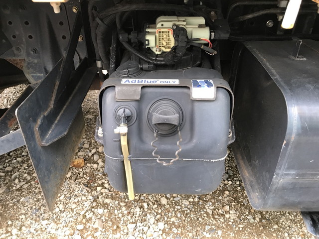 三菱ふそうキャンター平ボディ小型（2t・3t）[写真15]