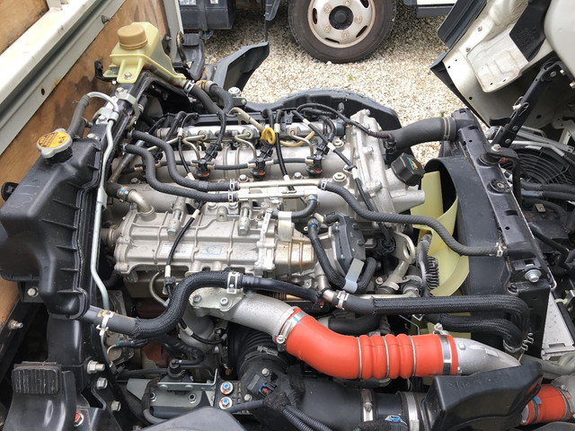 三菱ふそうキャンター平ボディ小型（2t・3t）[写真23]