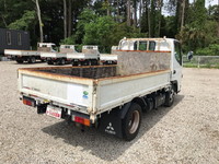 三菱ふそうキャンター平ボディ小型（2t・3t）[写真02]